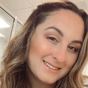 Meet your Posher, Marisa